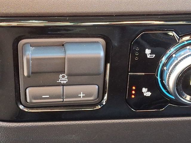 Certified 2025 GMC Sierra 1500 SLT image 25