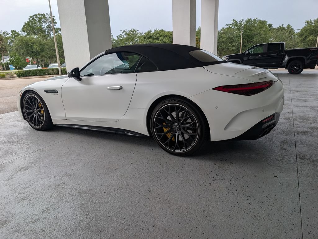 Used 2022 Mercedes-Benz SL 63 AMG 4MATIC w/ Driver Assistance Package image 5