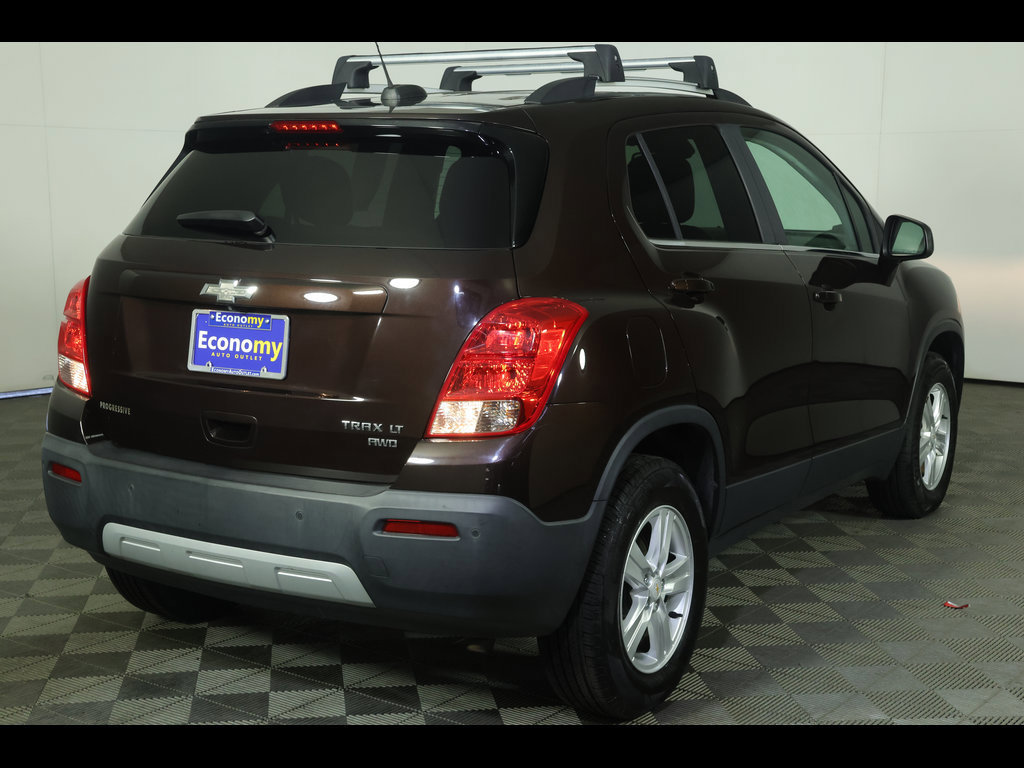 Used 2016 Chevrolet Trax LT w/ LT Sun and Sound Package AWD/4WD image 12