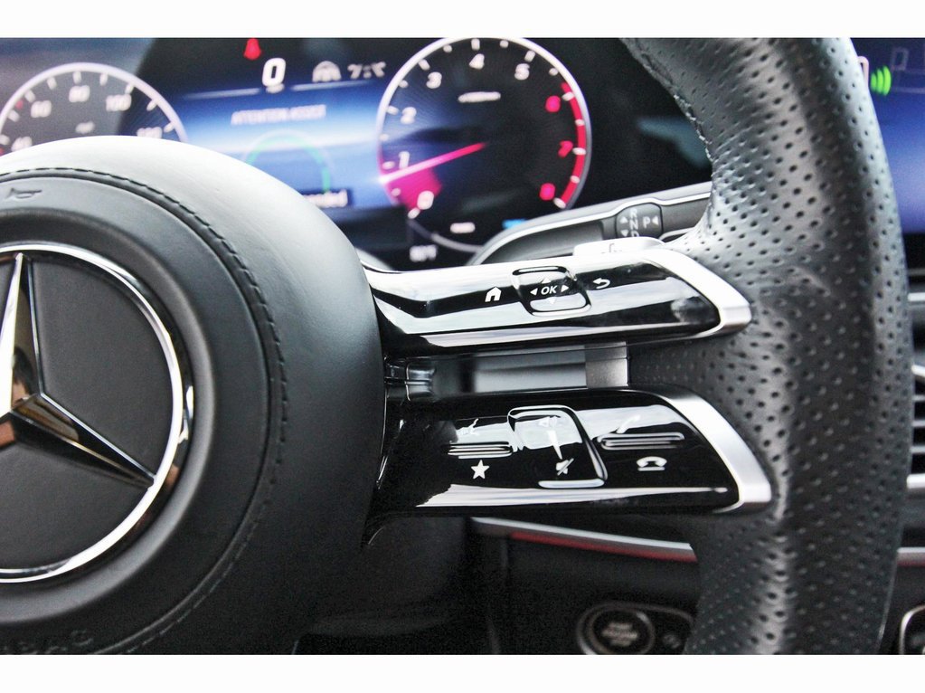 Used 2024 Mercedes-Benz GLS 450 4MATIC image 17