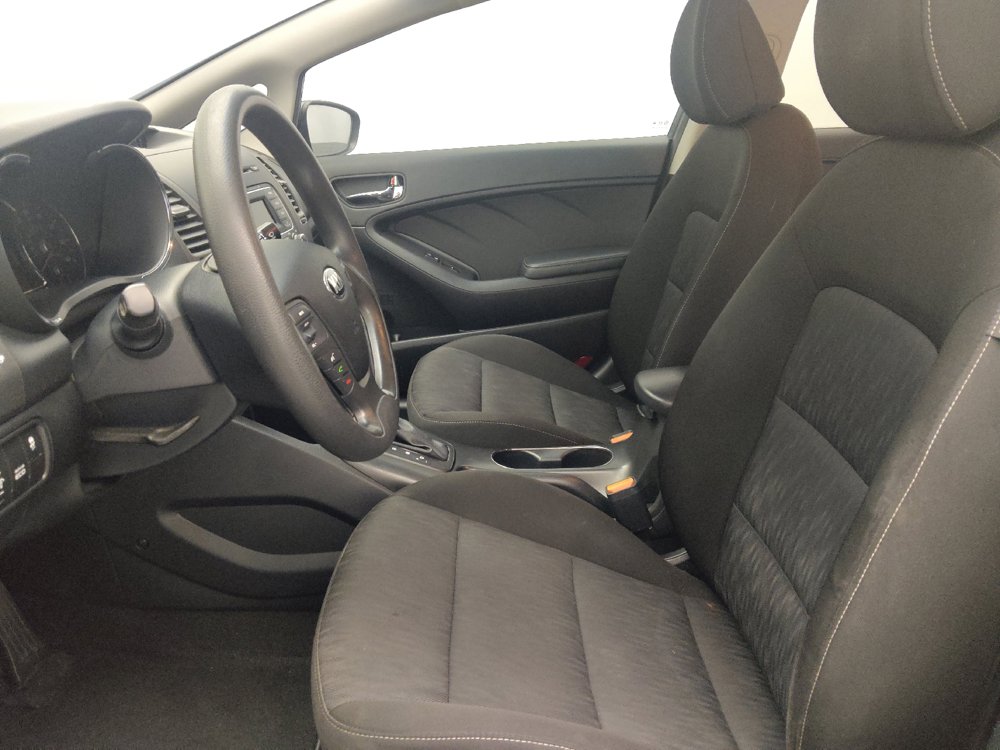Used 2016 Kia Forte LX FWD image 17