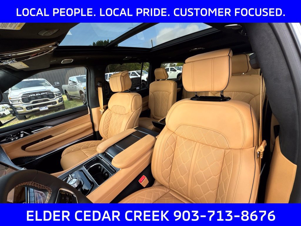 New 2026 Jeep Grand Wagoneer L Summit AWD/4WD image 16
