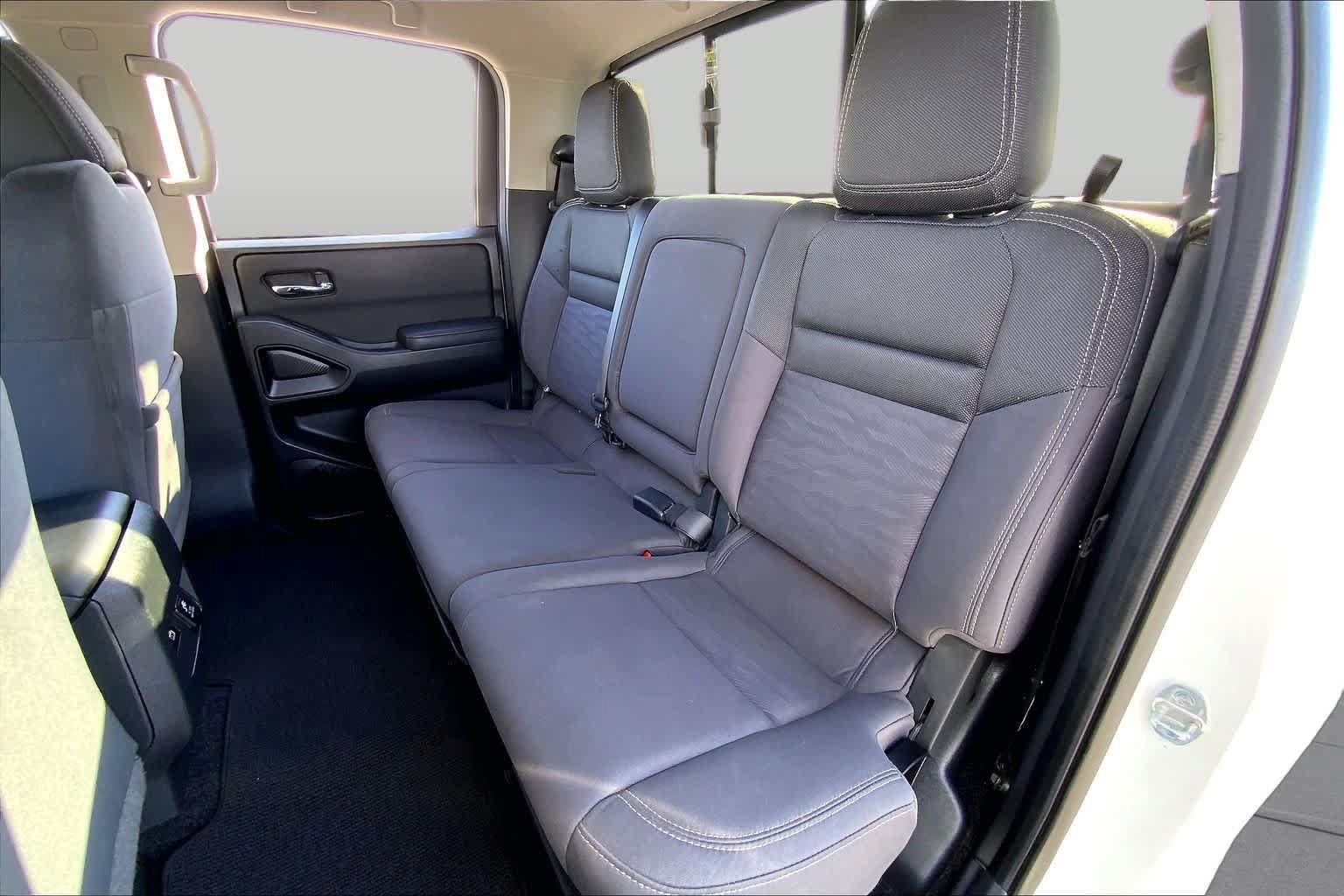 Used 2023 Nissan Frontier SV w/ Technology Package RWD image 20