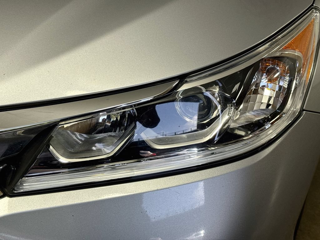 Used 2016 Honda Accord EX-L image 38