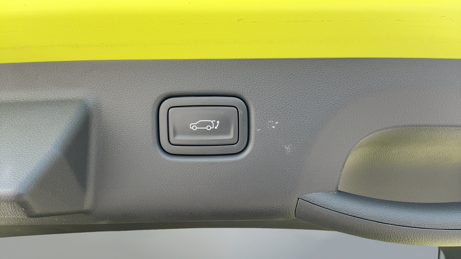 Used 2024 Hyundai Kona Limited FWD image 37
