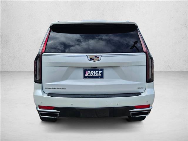 Used 2023 Cadillac Escalade Premium Luxury w/ Performance Package AWD/4WD image 6