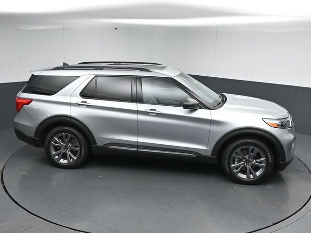 Certified 2021 Ford Explorer XLT w/ Equipment Group 202A AWD/4WD image 46