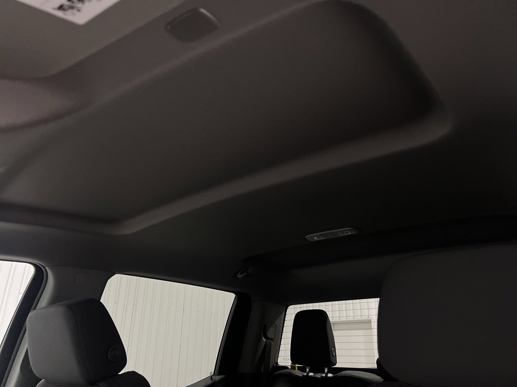 New 2026 GMC Sierra 1500 SLE image 17