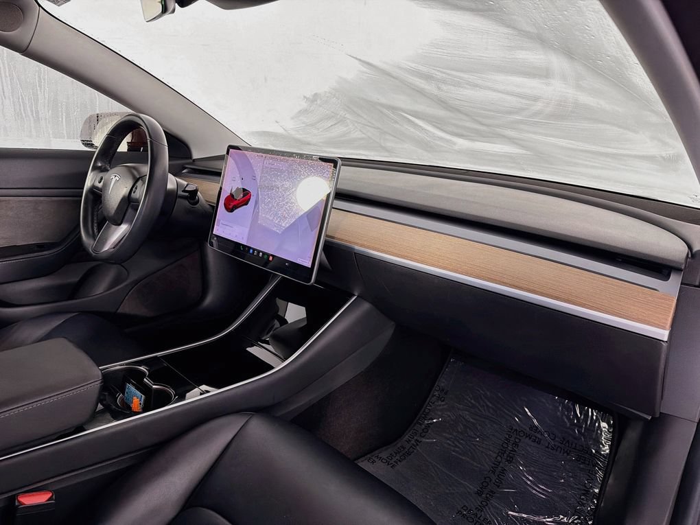 Used 2018 Tesla Model 3 Long Range RWD image 27