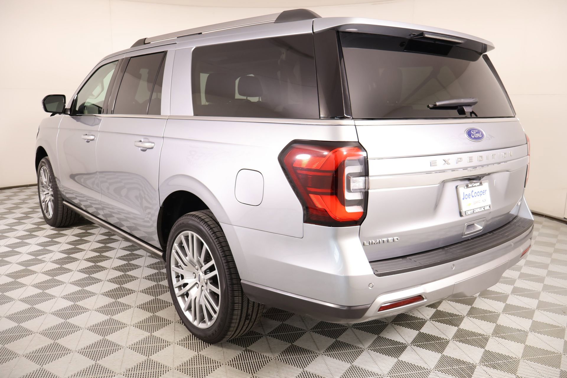 Used 2024 Ford Expedition Max Limited image 26