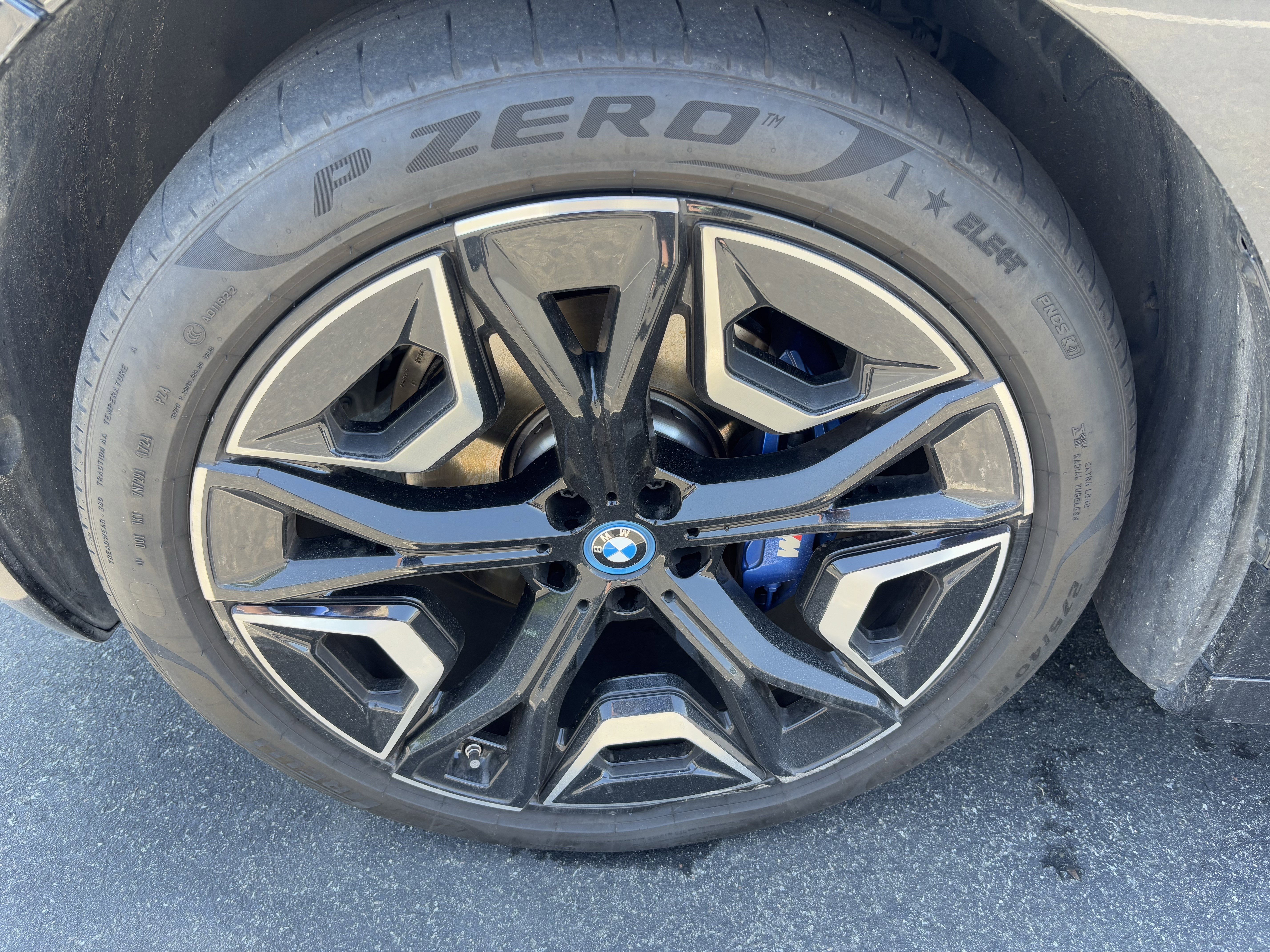 Certified 2024 BMW iX M60 AWD/4WD image 32