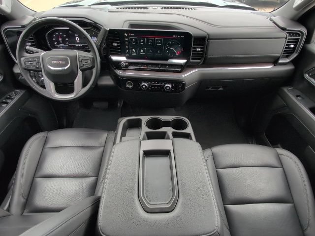 Used 2024 GMC Sierra 1500 SLT AWD/4WD image 5