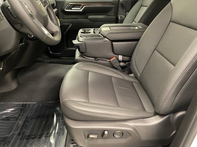 New 2026 Chevrolet Silverado 3500 LT w/ Trail Boss Package image 16