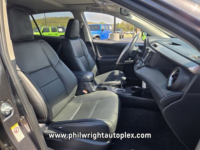 Used 2018 Toyota RAV4 XLE image 21