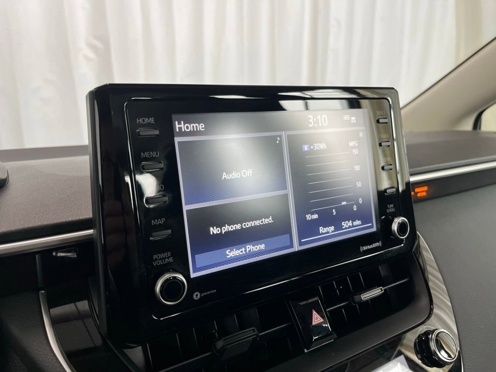 Used 2022 Toyota Corolla LE image 11