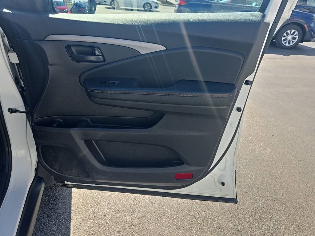 Certified 2022 Honda Pilot TrailSport image 32