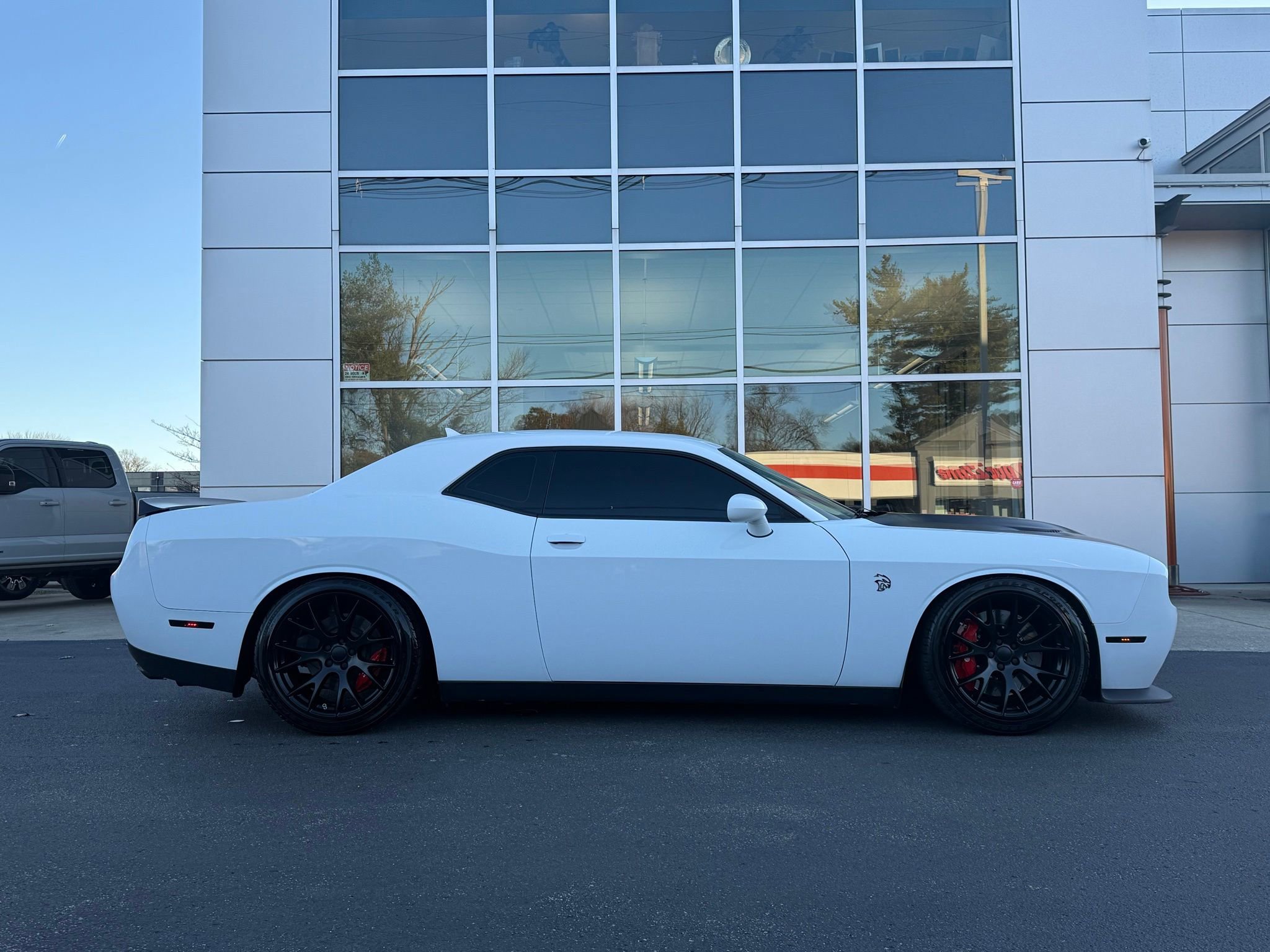 Used 2016 Dodge Challenger SRT Hellcat image 5