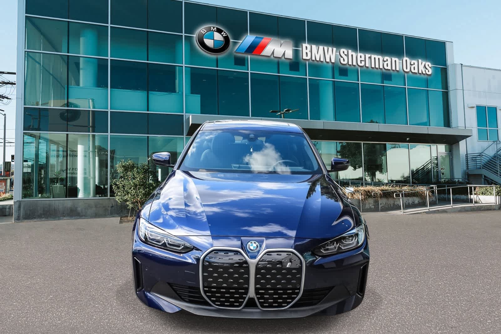 Certified 2023 BMW i4 eDrive35 w/ Premium Package RWD image 2