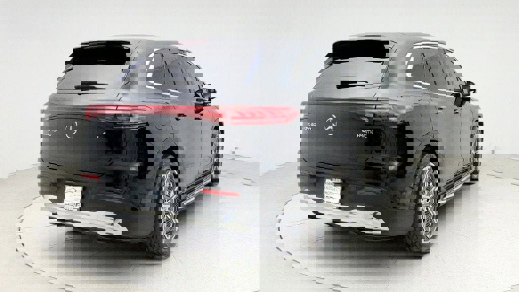 Used 2023 Mercedes-Benz EQS 450+ 4MATIC SUV image 5