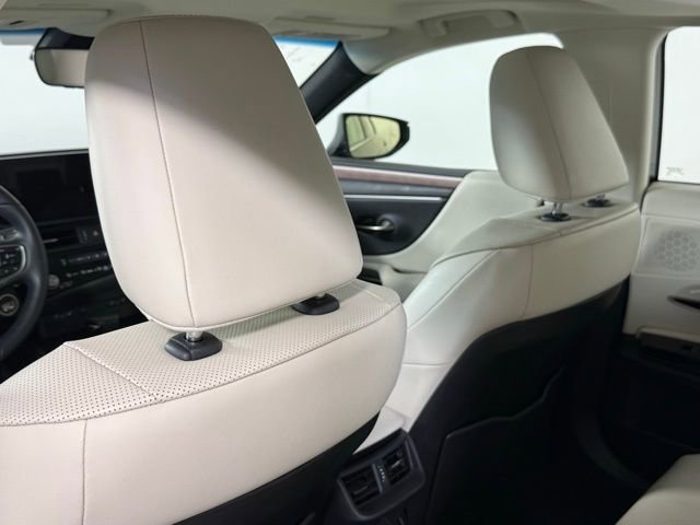 Certified 2025 Lexus ES 300h 300h w/ Premium Package image 23