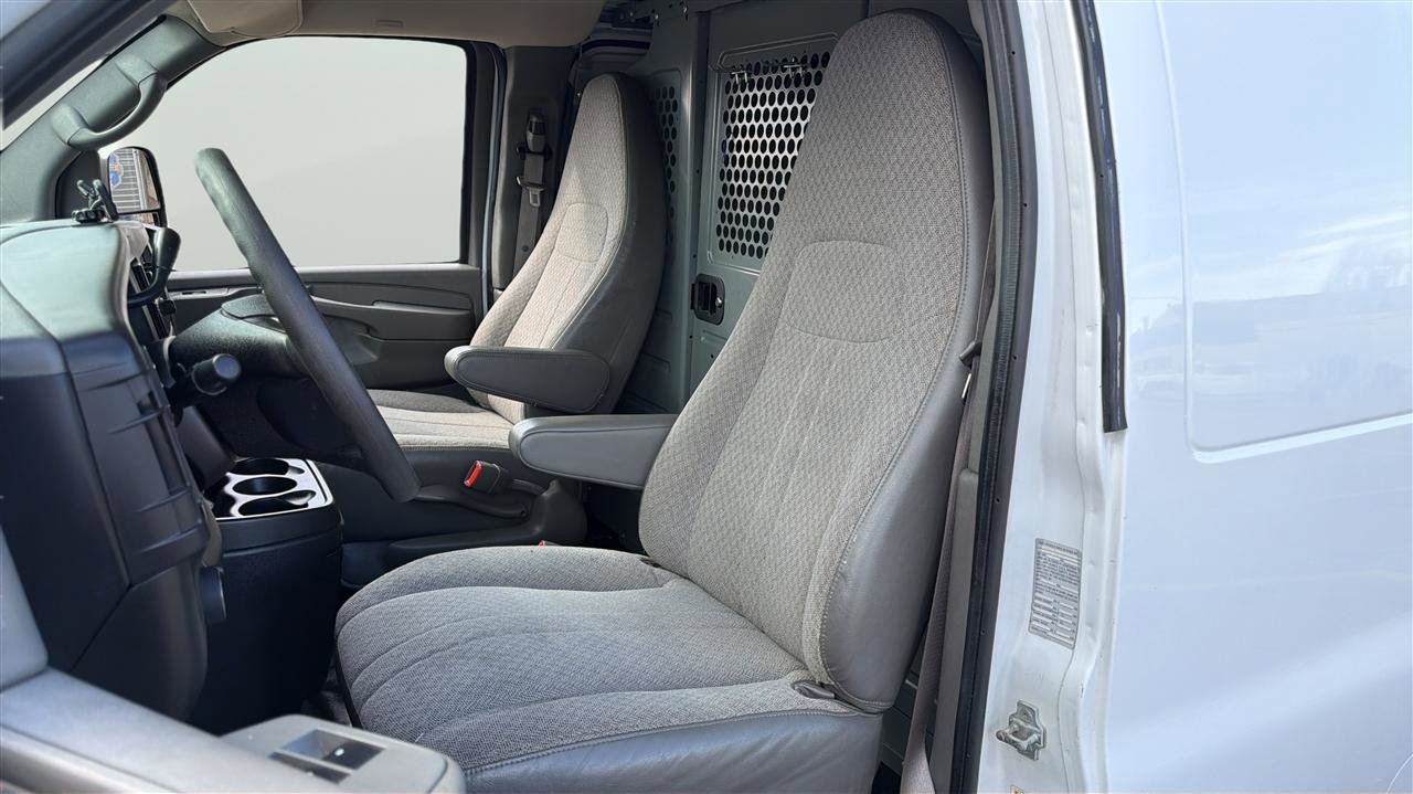 Used 2014 GMC Savana 1500 AWD image 12