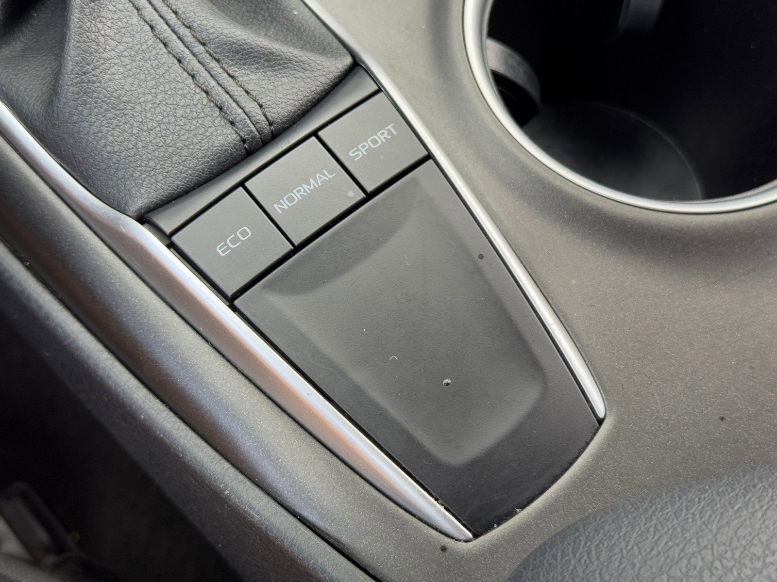 Used 2024 Toyota Camry LE image 26