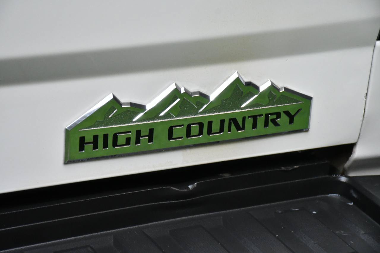 Used 2015 Chevrolet Silverado 2500 High Country AWD/4WD image 7