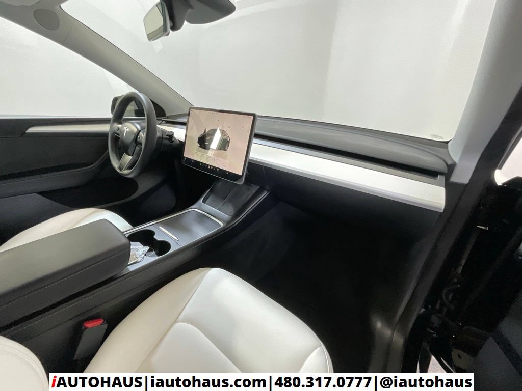 Used 2024 Tesla Model Y Long Range AWD/4WD image 20