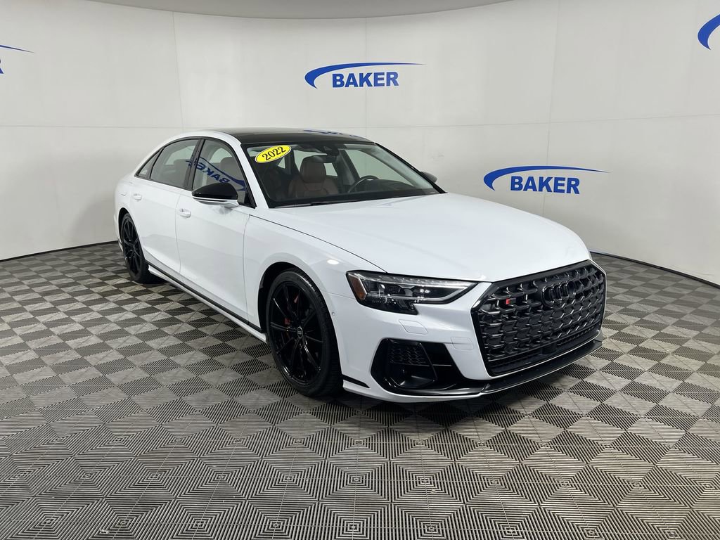 Used 2022 Audi S8 AWD/4WD image 2