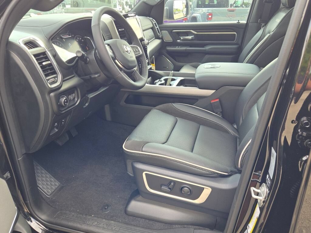 New 2027 RAM 1500 Laramie AWD/4WD image 21