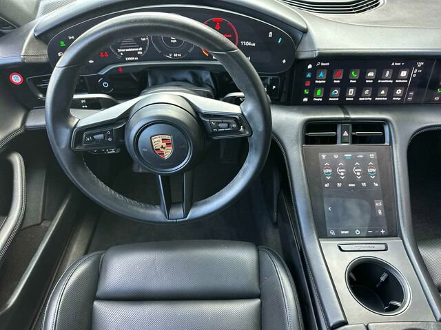Used 2023 Porsche Taycan image 17