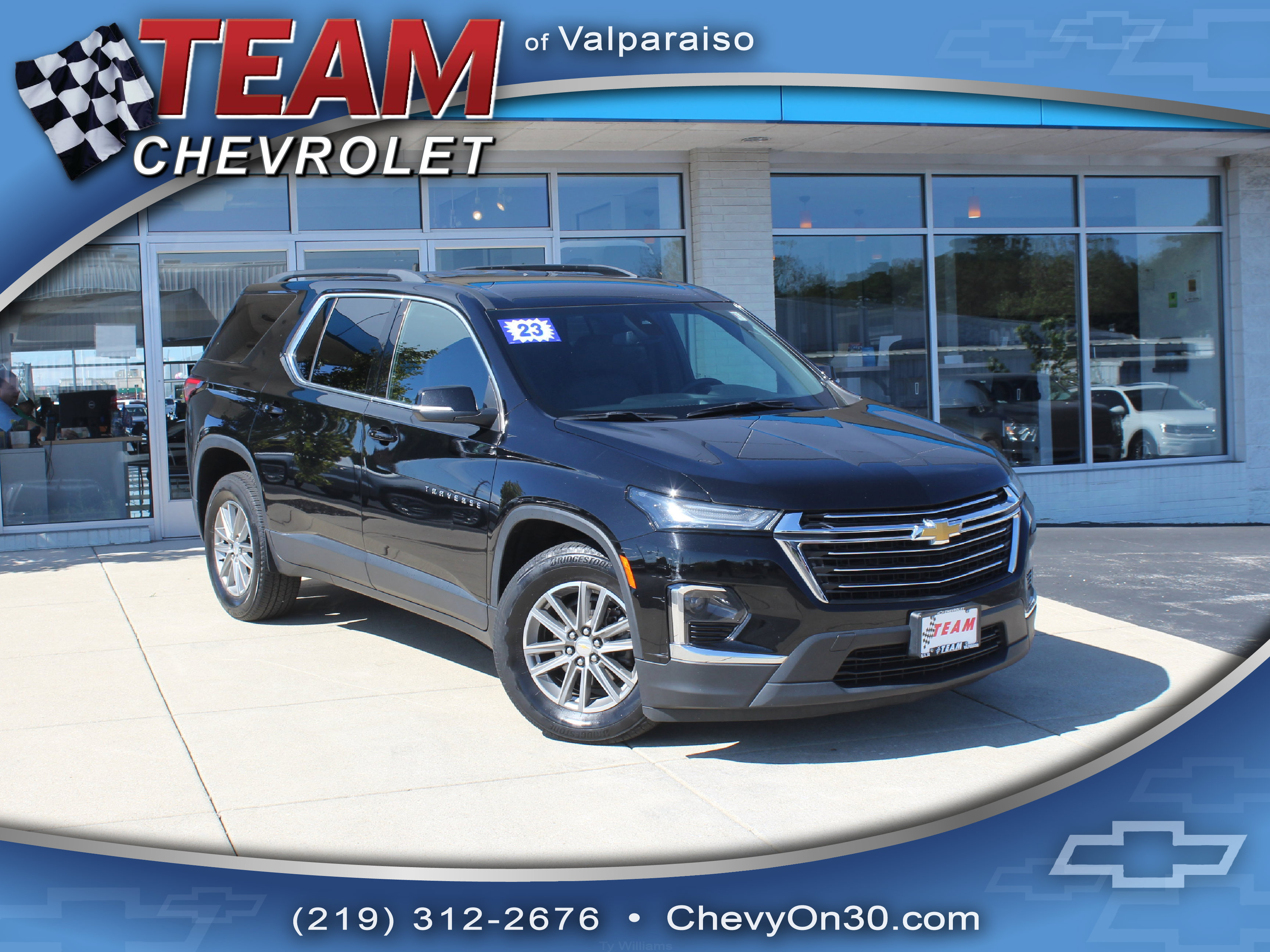 Certified 2023 Chevrolet Traverse LT AWD/4WD image 1