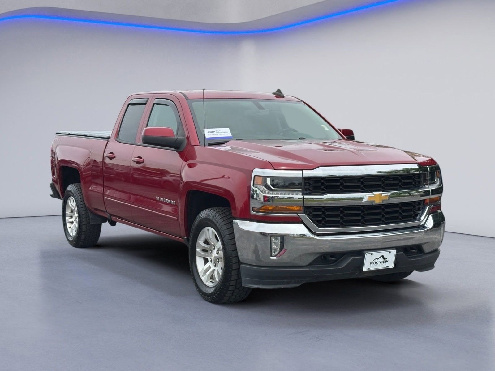 Used 2018 Chevrolet Silverado 1500 LT w/ All Star Edition AWD/4WD image 10