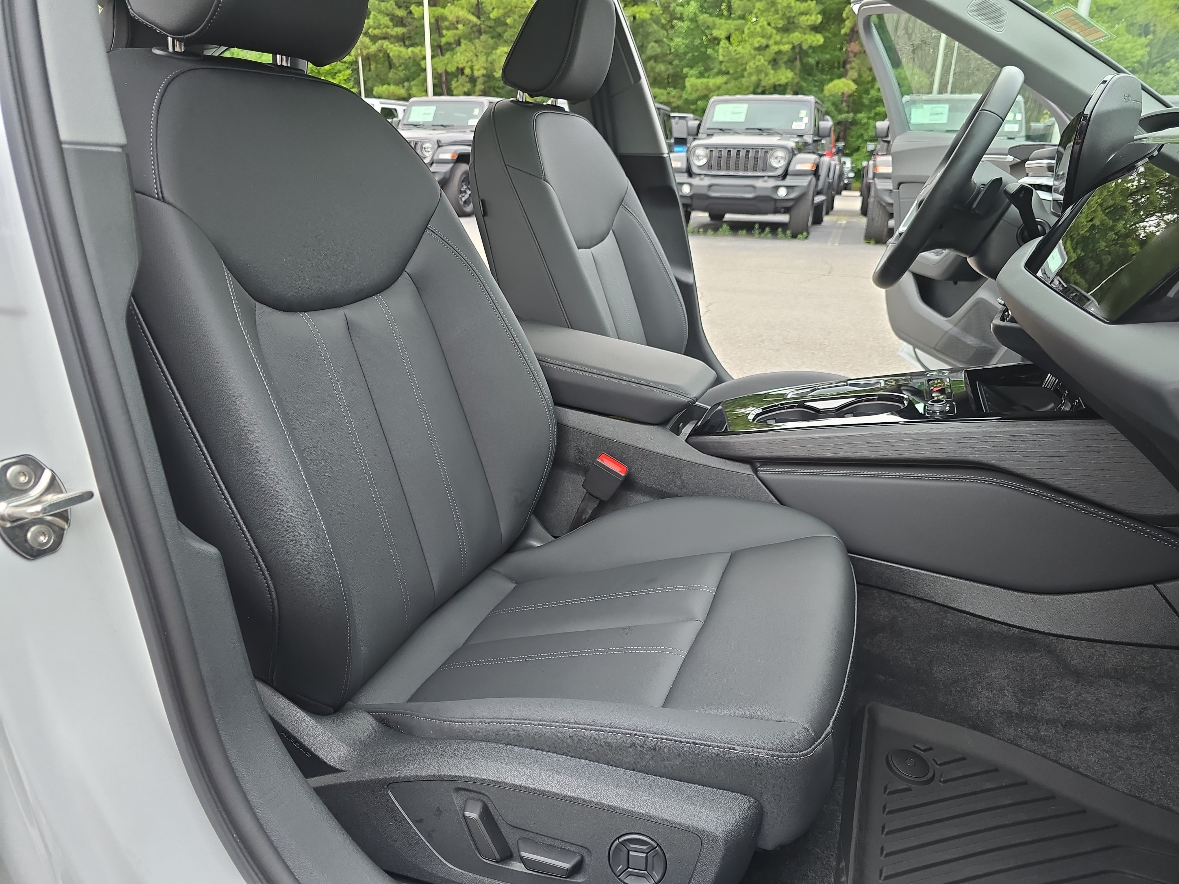 Certified 2025 Audi A5 2.0T Premium Plus w/ Premium Plus AWD/4WD image 10