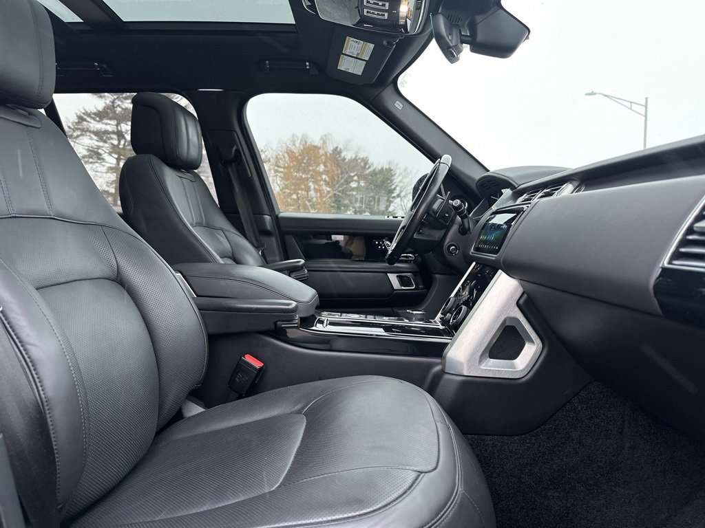 Used 2019 Land Rover Range Rover HSE image 25