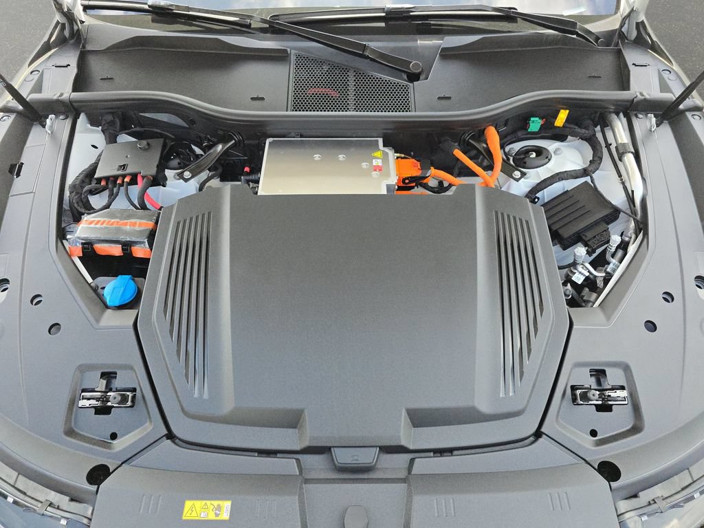 Certified 2024 Audi Q8 e-tron Premium Plus AWD/4WD image 31