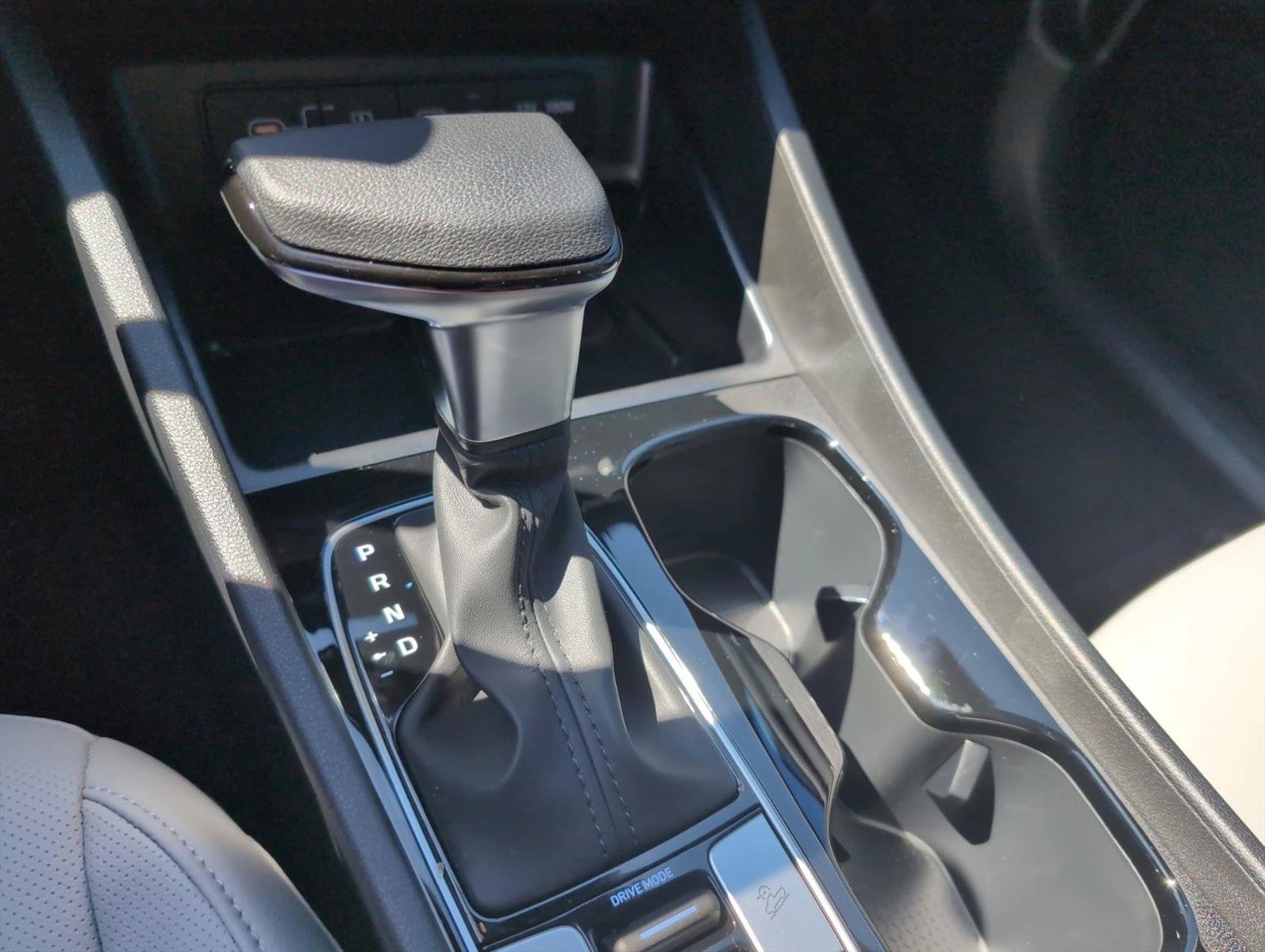 New 2026 Hyundai Santa Cruz SEL FWD image 15