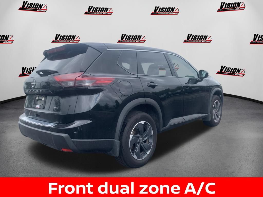 Certified 2026 Nissan Rogue SV AWD/4WD image 4