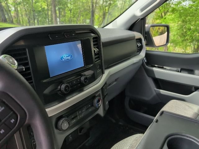 Used 2022 Ford F150 XLT w/ Trailer Tow Package image 6