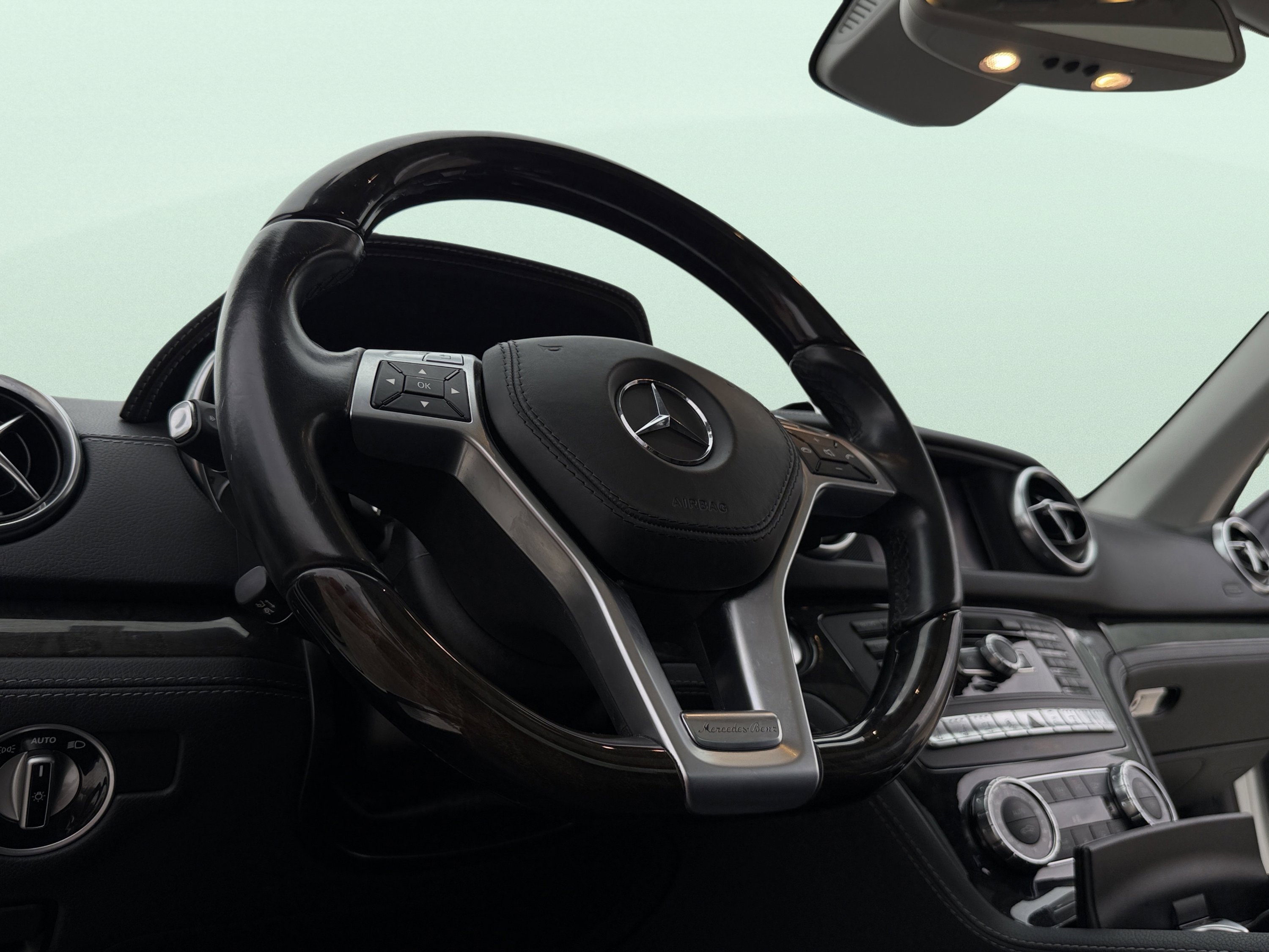 Used 2016 Mercedes-Benz SL 400 image 10