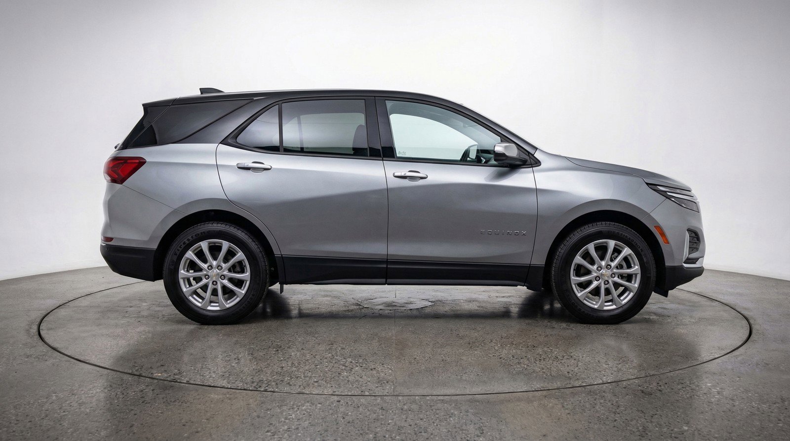 Used 2025 Chevrolet Equinox LT image 11