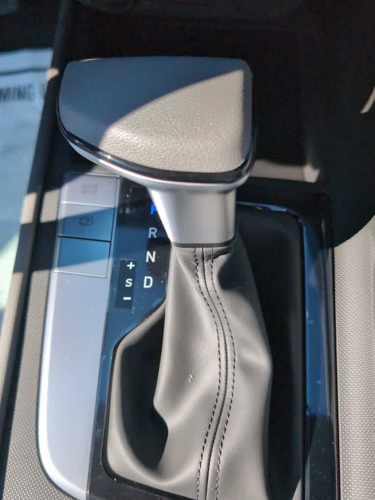 New 2026 Hyundai Elantra SE FWD image 25