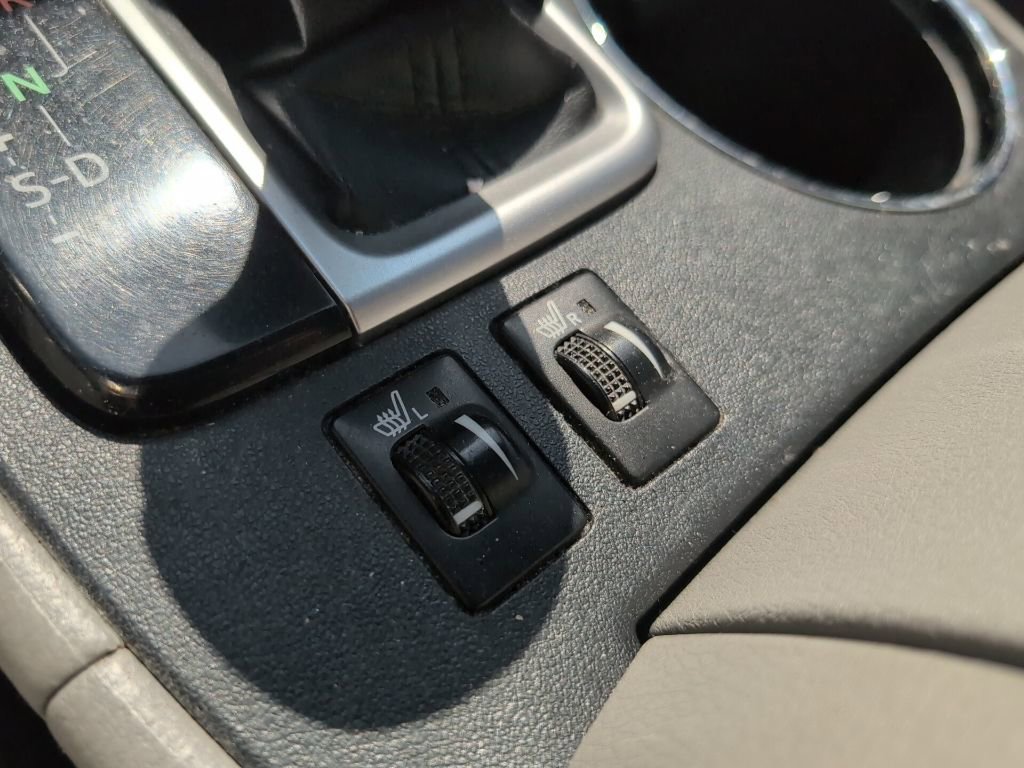 Used 2015 Toyota Highlander XLE image 16