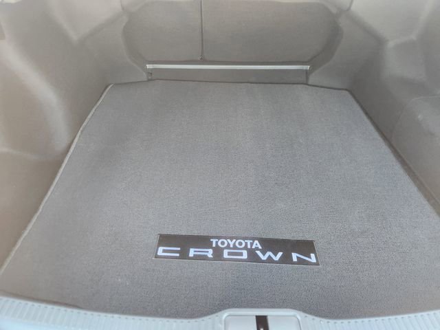 Certified 2024 Toyota Crown Platinum AWD/4WD image 33