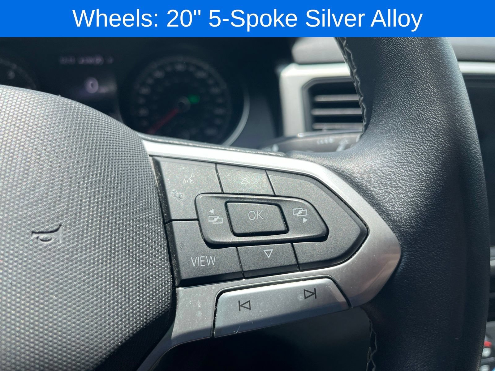 Used 2021 Volkswagen Atlas SE w/ Towing Package FWD image 17