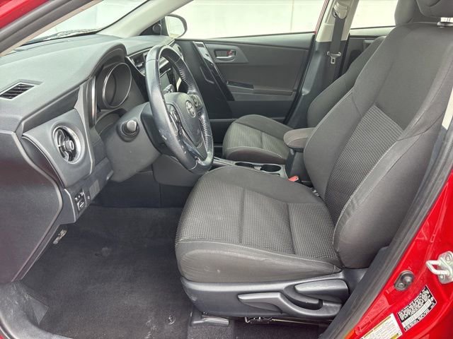 Used 2018 Toyota Corolla iM image 11