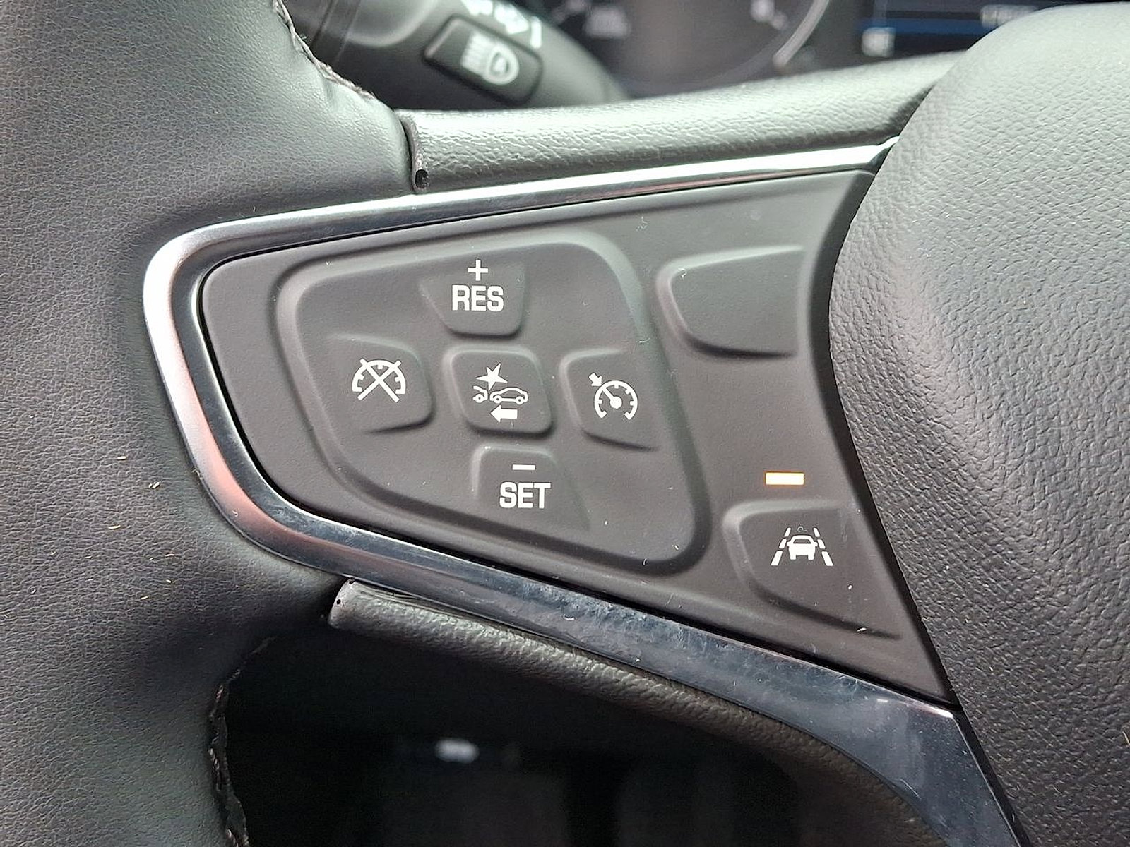 Certified 2024 Chevrolet Equinox LT w/ LPO, Floor Liner Package image 17