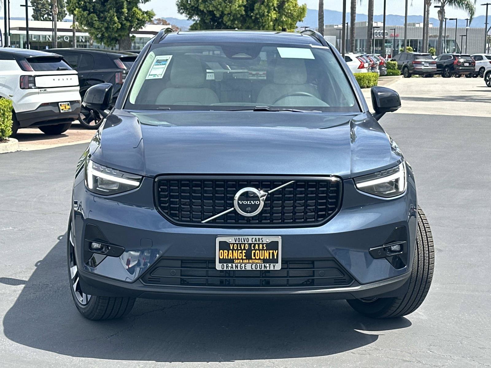 New 2026 Volvo XC40 B5 Ultra w/ Climate Package AWD/4WD image 2