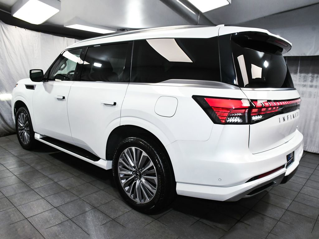 Used 2025 INFINITI QX80 Sensory image 4
