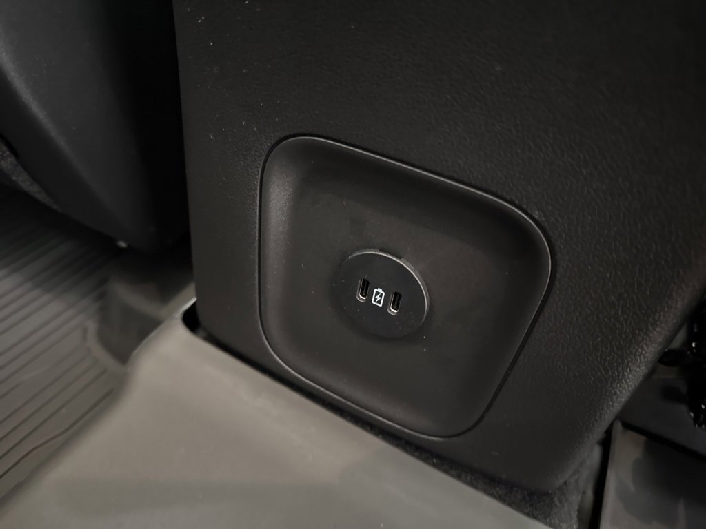 New 2025 Ford Escape SE w/ Class II Trailer Tow Package image 37